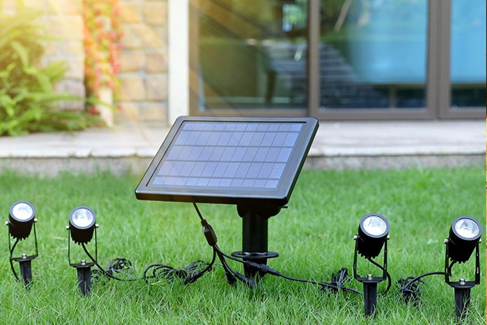 Hướng dẫn tự bảo trì đèn cắm cỏ năng lượng mặt trời tại nhà