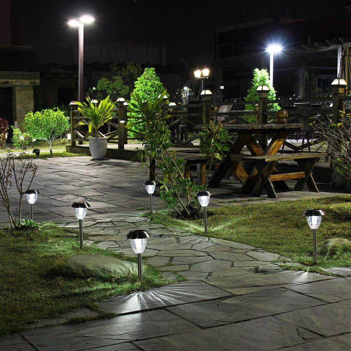 Những vị trí bắt buộc phải lắp đèn led trong sân vườn khu nghỉ dưỡng