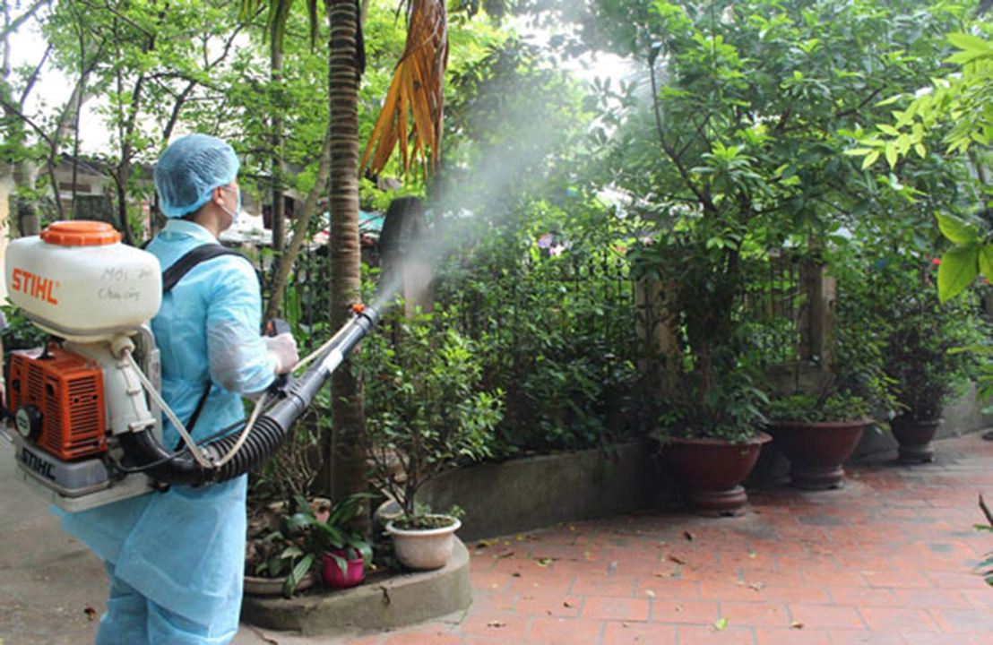 Phương pháp chống muỗi trong mùa dịch: Vợt bắt muỗi