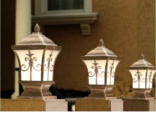 Ưu và nhược điểm của các loại đèn trụ cổng hàng rào