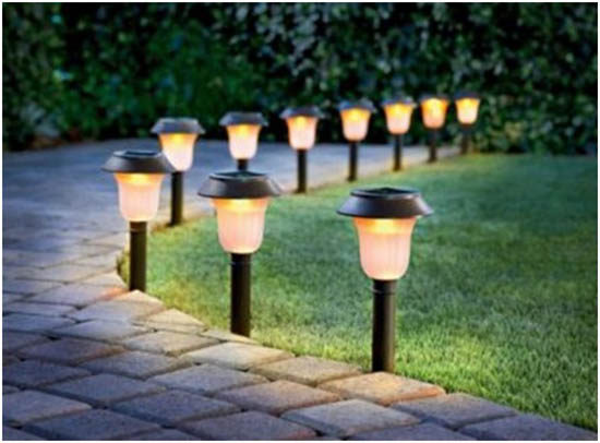 Tham khảo 3 ưu điểm nổi bật của đèn trụ trang trí sân vườn