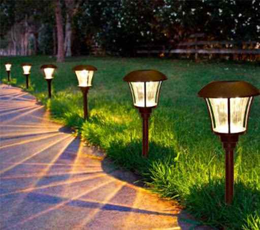 Tham khảo 3 ưu điểm nổi bật của đèn trụ trang trí sân vườn